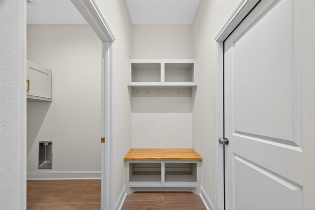 Building Photo - 7717 Prairie St