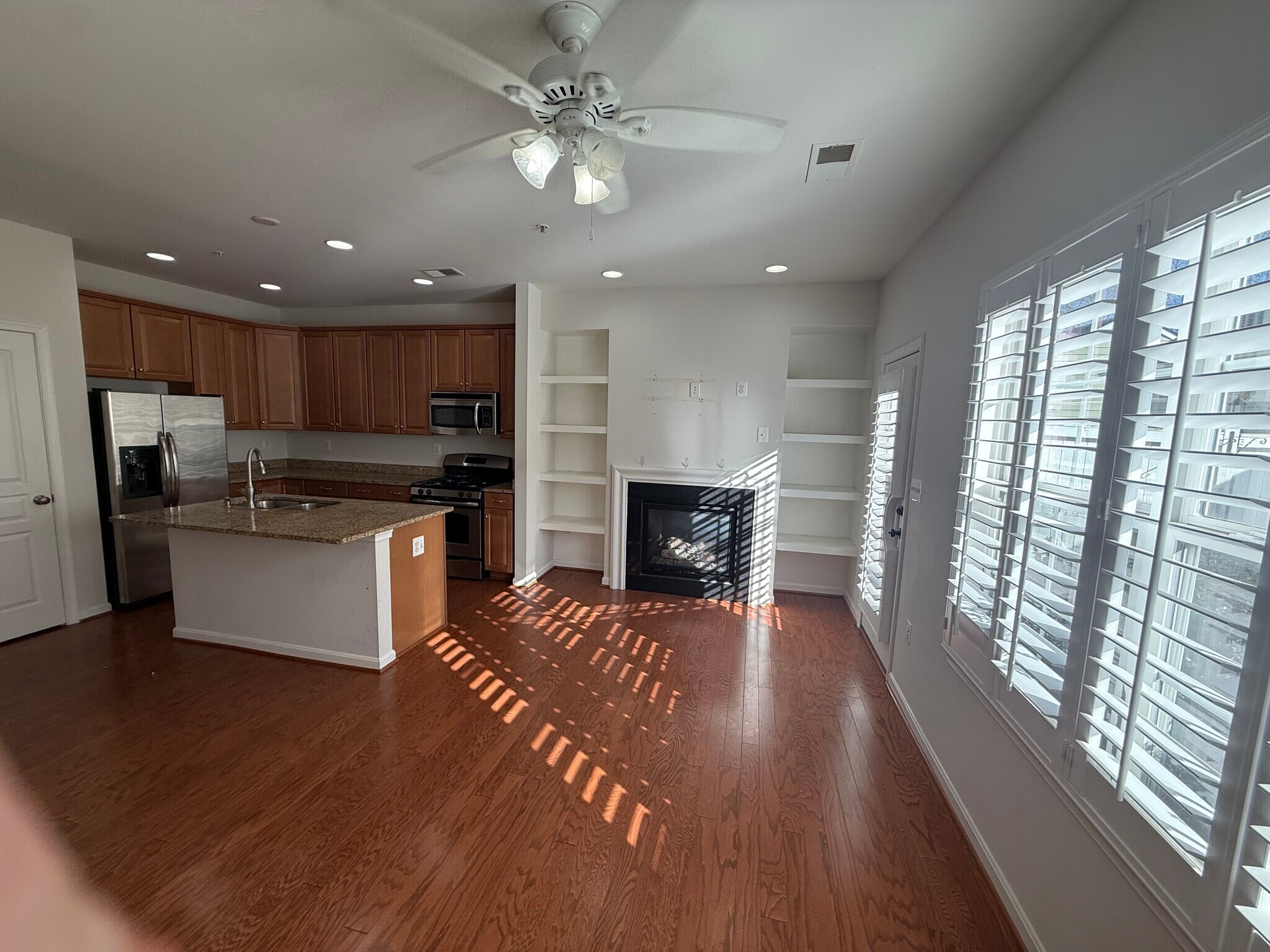 Building Photo - 20 Boucher Pl