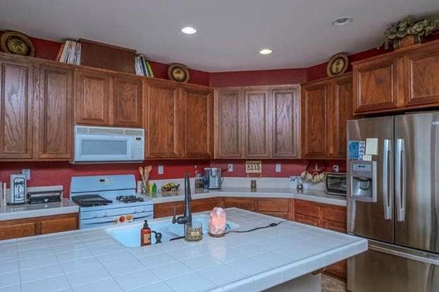 Building Photo - 29810 Cottonwood Cove