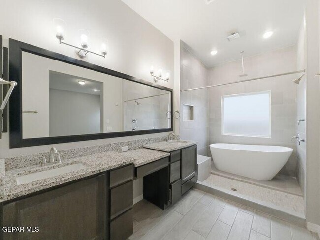 Building Photo - 11365 Hidalgo Dr