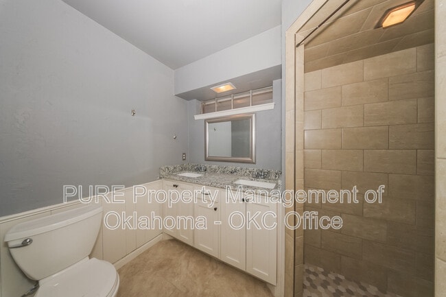 Building Photo - 3826 NW 64th St