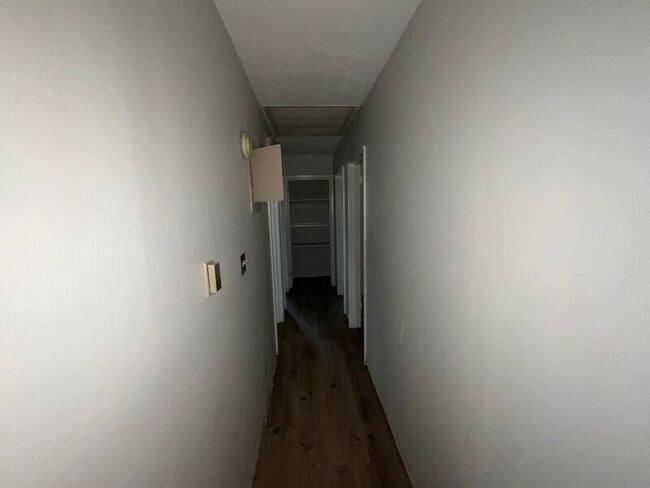 Building Photo - 131 Estates Ct