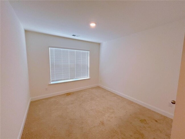 Building Photo - 1297 Ascot Ter