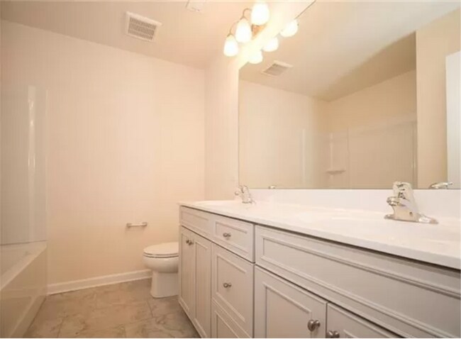 Building Photo - 5848 Clan MacLaine Dr