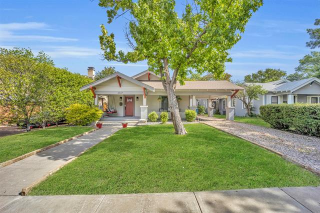 Building Photo - 6227 Lakeshore Dr