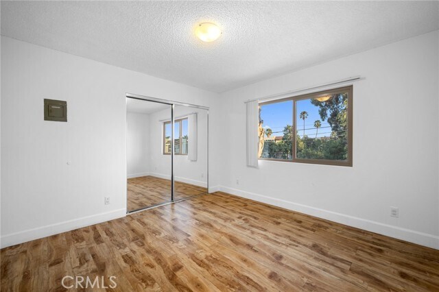 Building Photo - 823 E Wilson Ave