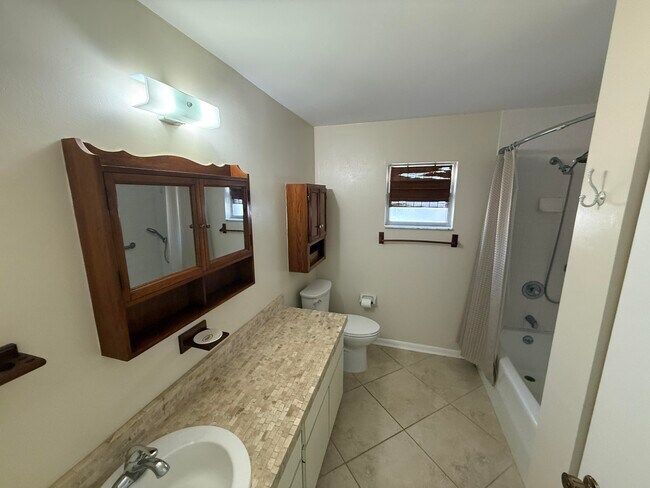 Building Photo - 127 Mayfield Rd