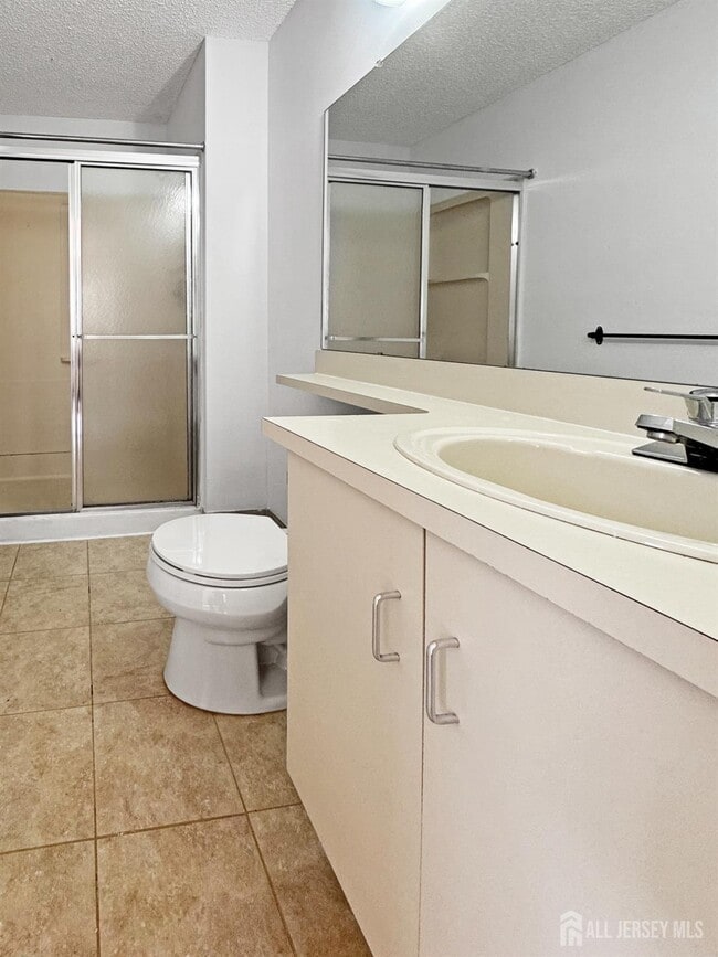 Building Photo - 481 Danbury Ln