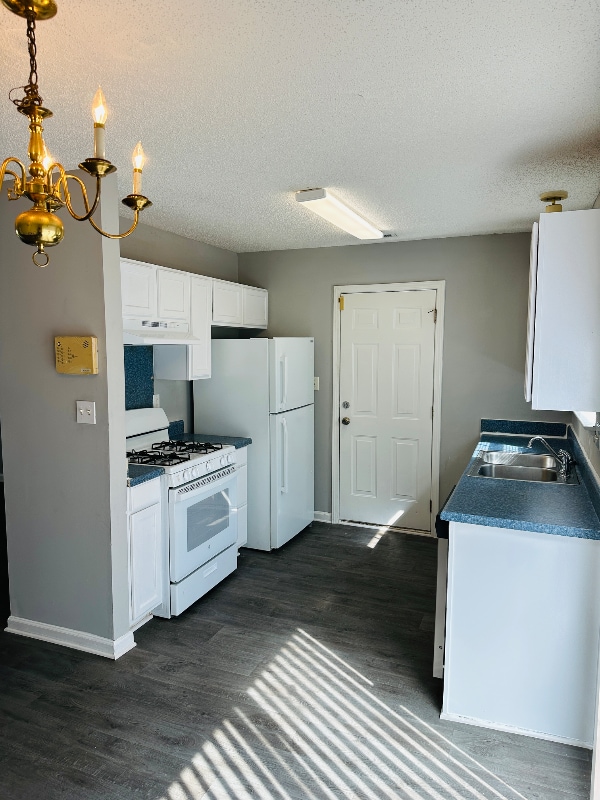 Building Photo - 7239 Kavan Hunter Dr