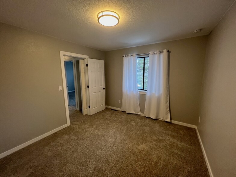 Building Photo - 9031 Zephyr Ct