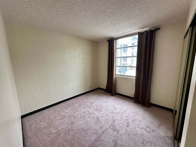 Building Photo - For Rent -  98-1034 Moanalua Rd #4202