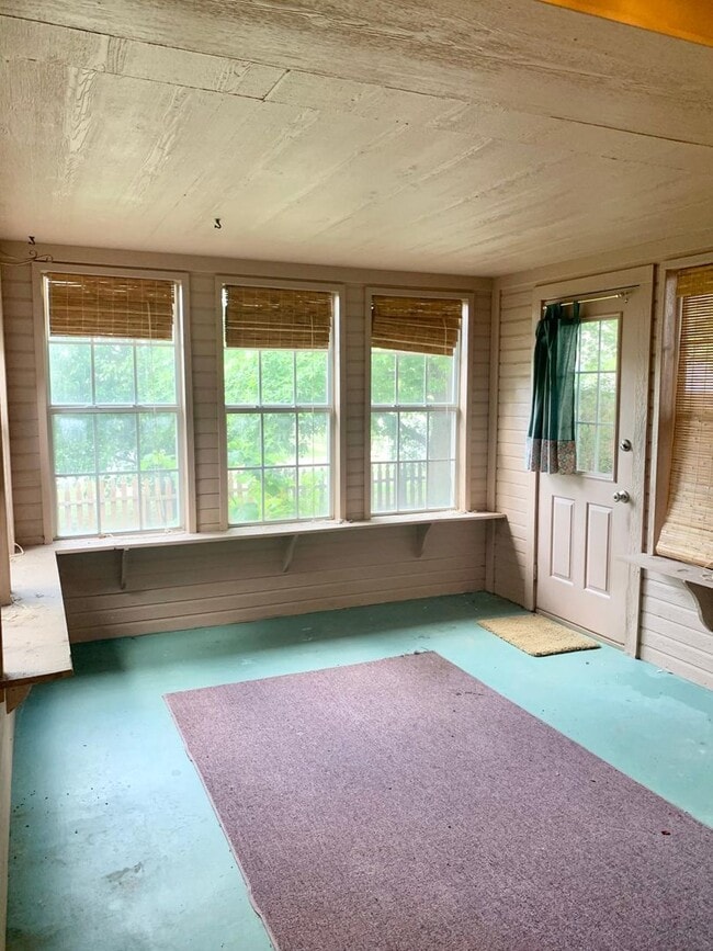 Building Photo - 1632 Whiterock Dr