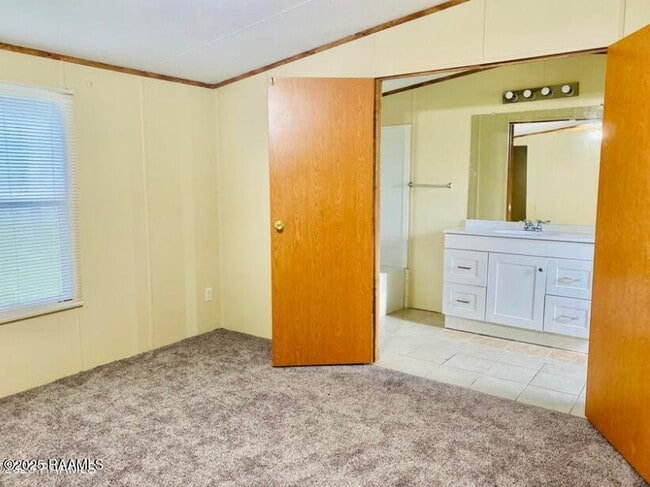 Building Photo - 1299 Sawmill Hwy