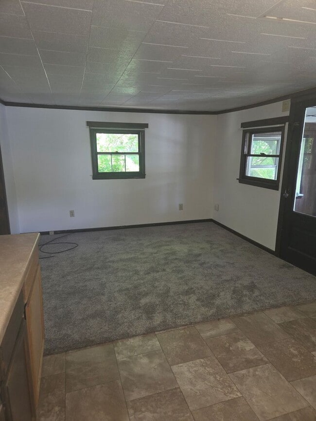 Building Photo - Muhlenberg School - 2 Bedroom Cottage