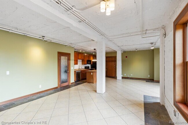 Building Photo - 78 Watson St