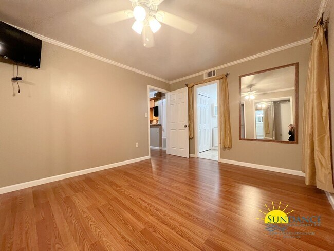 Building Photo - Stunning Spanish Villas Condo in Fort Walton Beach!