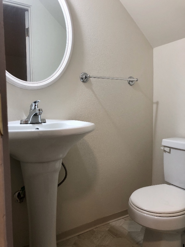 Building Photo - 3604 NE 73rd Pl