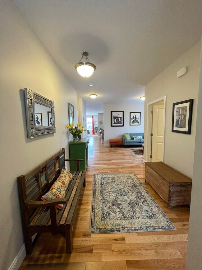 Building Photo - 50 Laurentide Ln