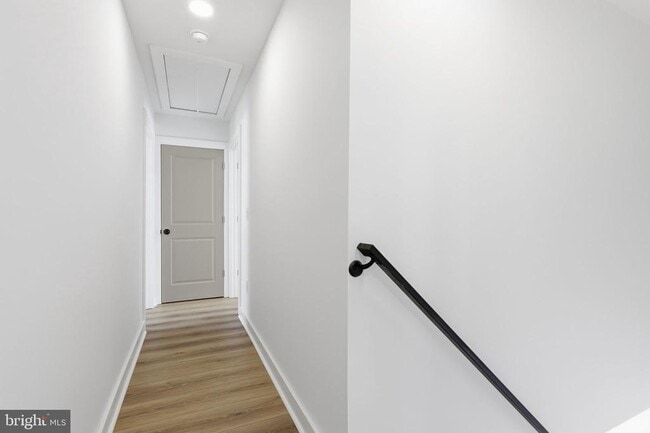 Building Photo - 29 Rocky Pool Ln