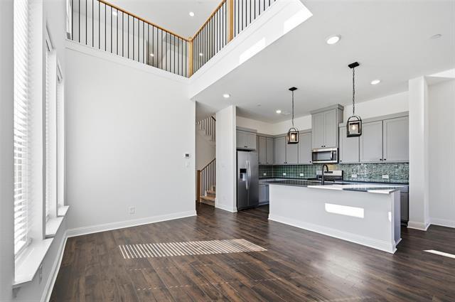 Building Photo - 2533 Brunswick Wy