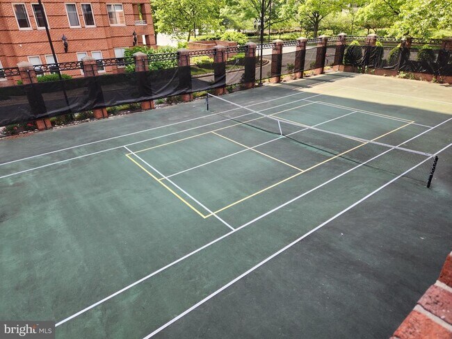 Building Photo - 5809 Nicholson Ln