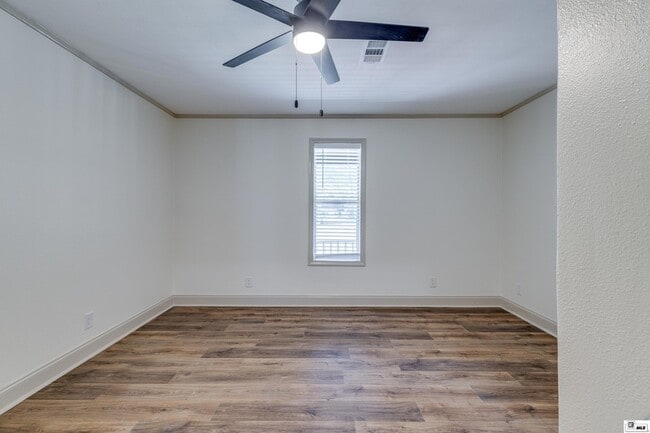 Building Photo - 281 Williams Rd