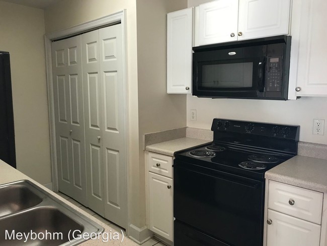 Building Photo - 3 br, 3 bath House - 327 Whitney Place