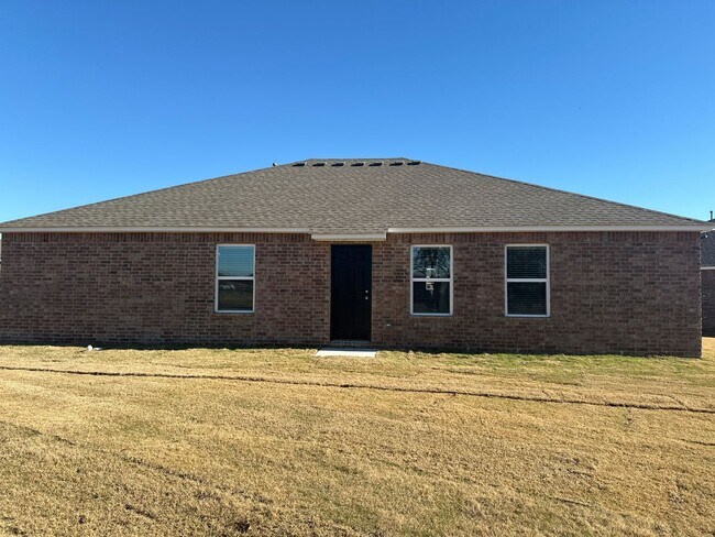 Building Photo - *Preleasing*  NEW Four Bedroom | Two Bath Home in Robinson Ranch