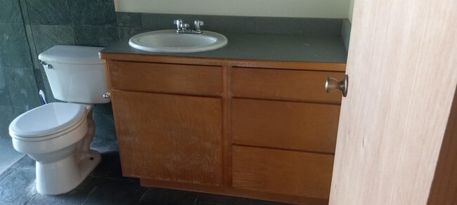 Building Photo - 15-1433-1433 25th Ave