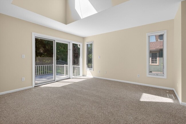 Building Photo - 18609 Broadfield Dr