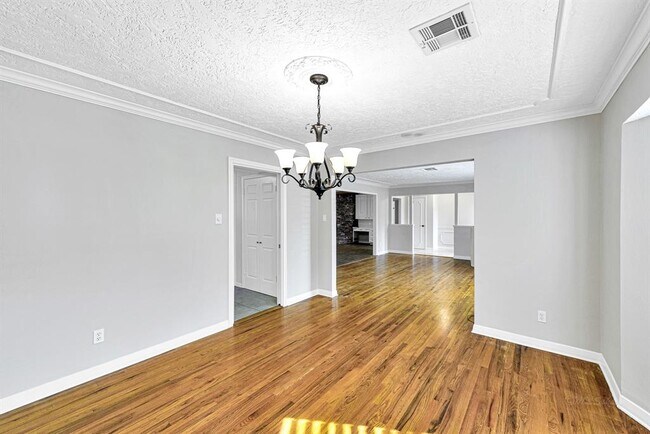 Building Photo - 12718 Taylorcrest Rd