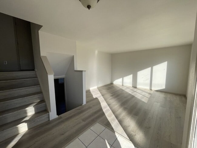 Building Photo - Beautifully Remodeled 3-Bedroom Home with Fenced Yard & Covered Parking