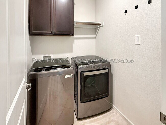 Building Photo - 10228 Tahoka Pl