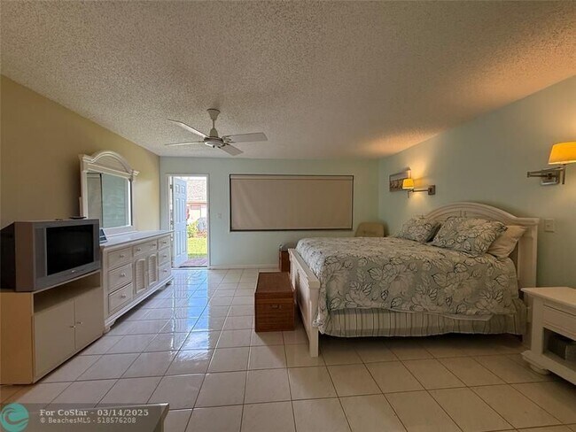 Building Photo - 1397 High Point Way