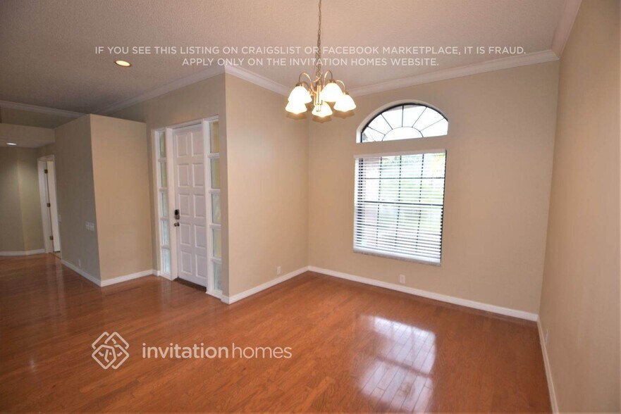 Building Photo - 4443 Bardsdale Dr