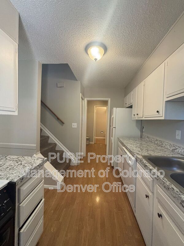 Building Photo - 1693 S Kline Way