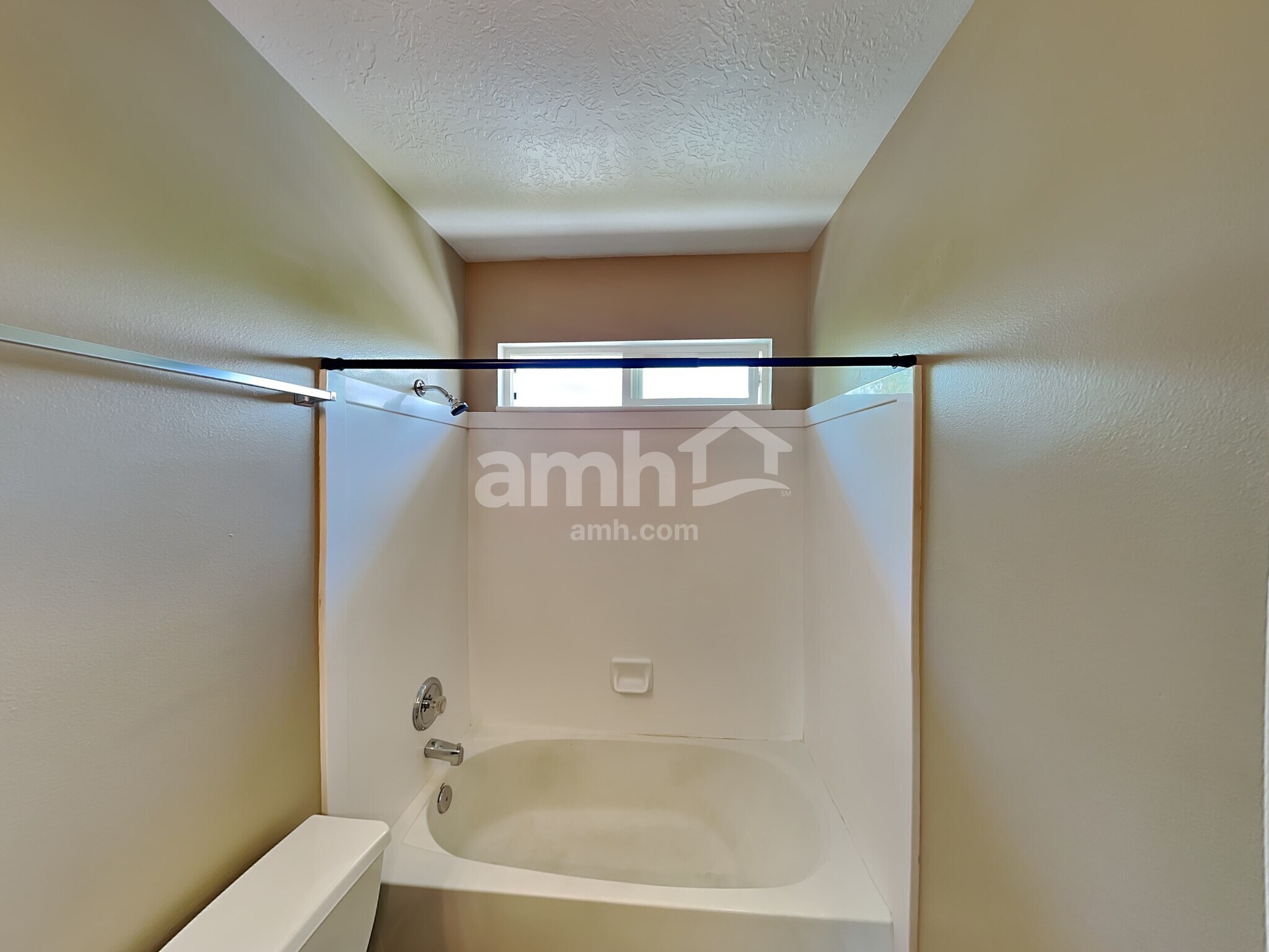 Building Photo - 252 S 540 W