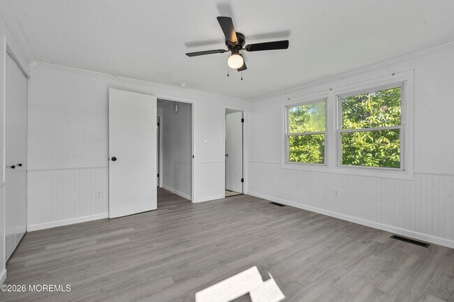 Building Photo - 8 Holton Ln