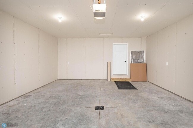 Building Photo - 6718 68th St S