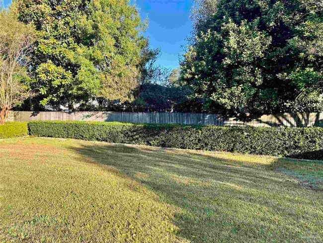 Building Photo - 3052 Red Fern Rd