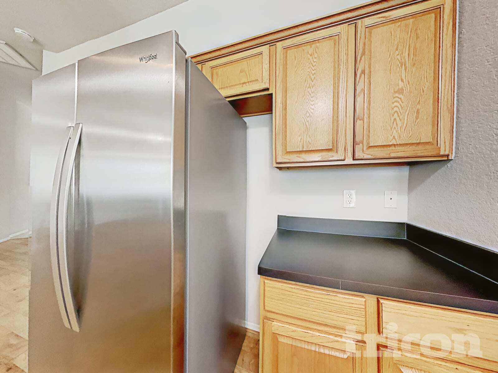 Building Photo - 2205 Highland Hills Dr