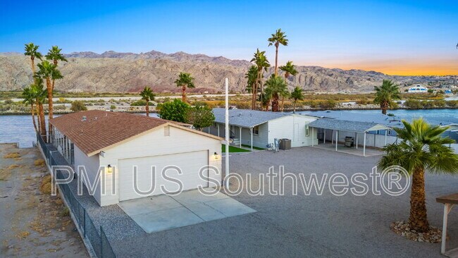 Building Photo - 437 Riverfront Dr