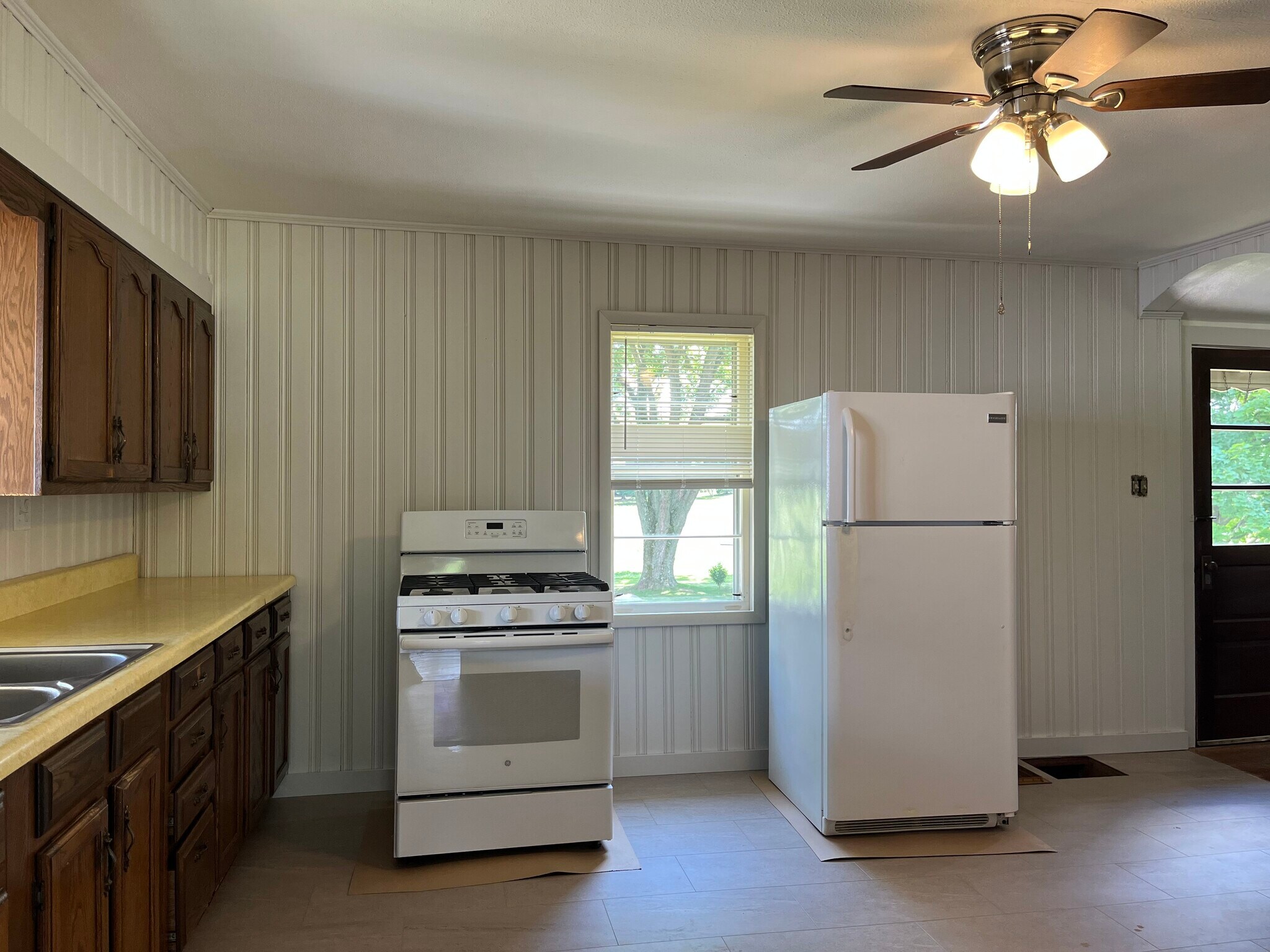 Building Photo - 916 High St