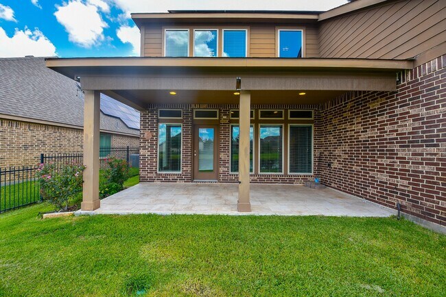 Building Photo - 11511 Ryan Manor Dr