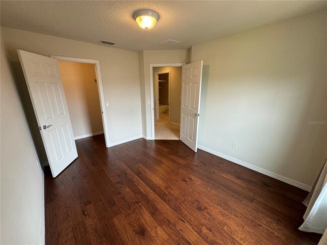 Building Photo - 11902 Lorenza Ln