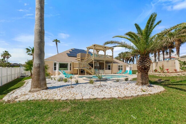 Building Photo - 200 Islamarada Ct