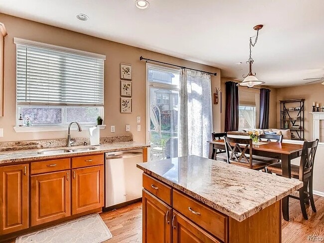 Building Photo - 9327 Branham Dr