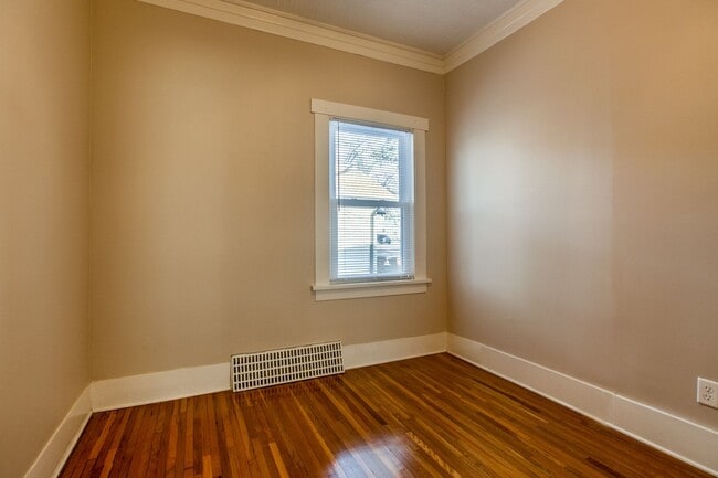 Building Photo - 4859 Calvert St