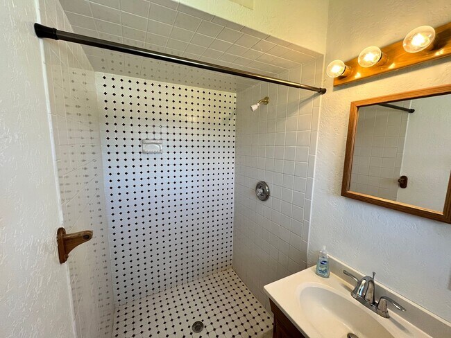 Building Photo - 109 Berkeley St