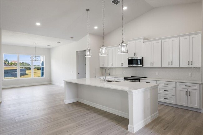 Building Photo - 208 SNOWY ORCHID Way